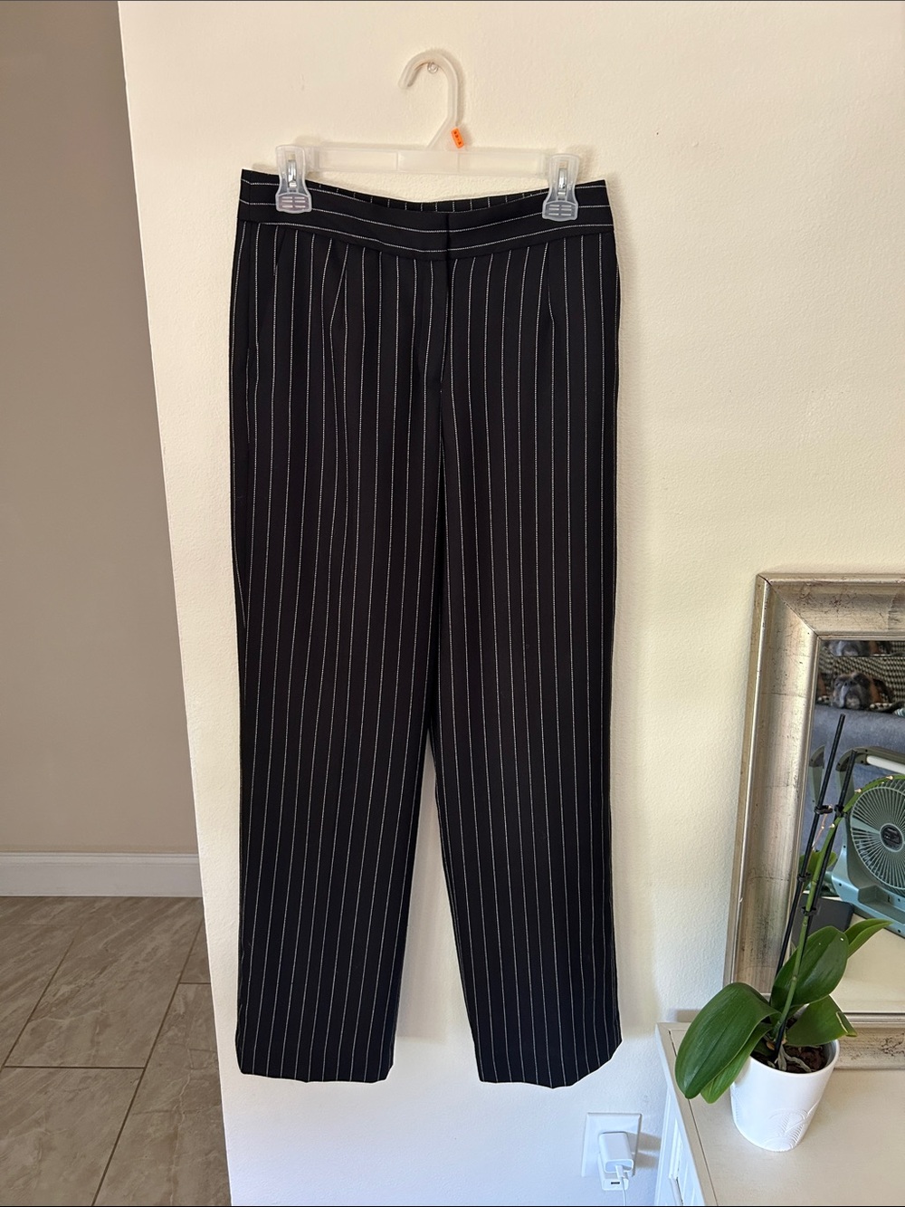 Pendleton Vtg black pin stripe wool loose straight leg pants 6 women’s